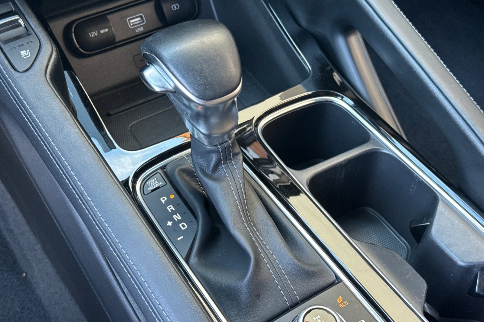 Used 2022 Kia Telluride SX w/ SX Prestige Package AWD/4WD image 17