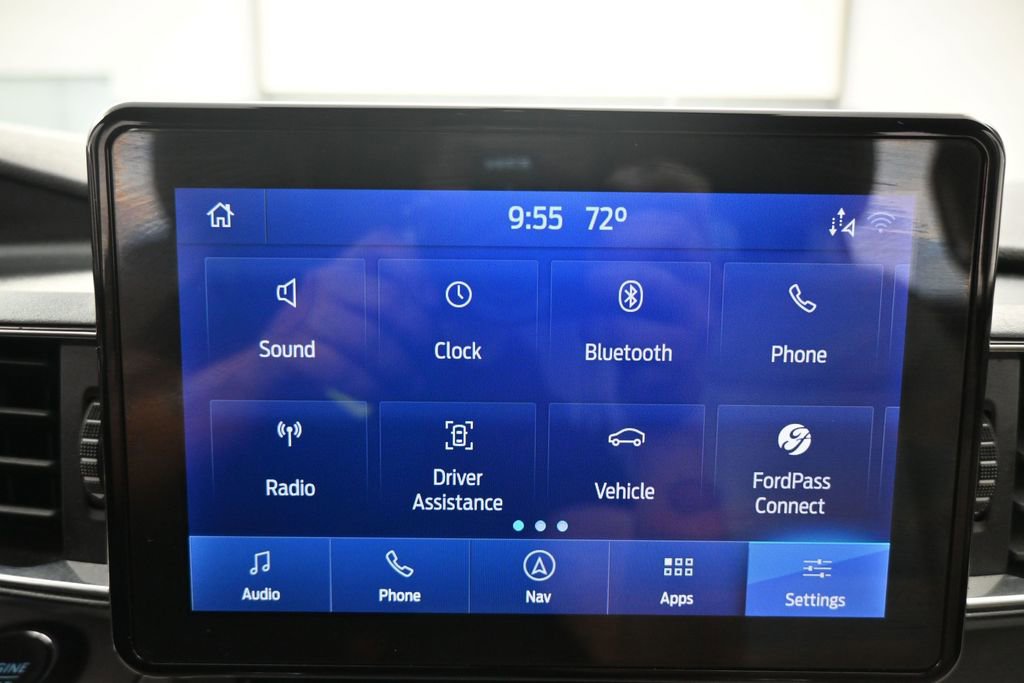 Used 2022 Ford Explorer XLT w/ Equipment Group 202A AWD/4WD image 13
