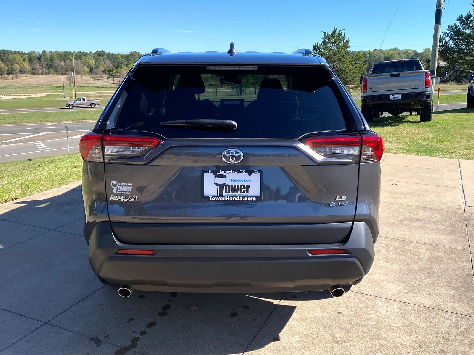 Used 2025 Toyota RAV4 LE image 5