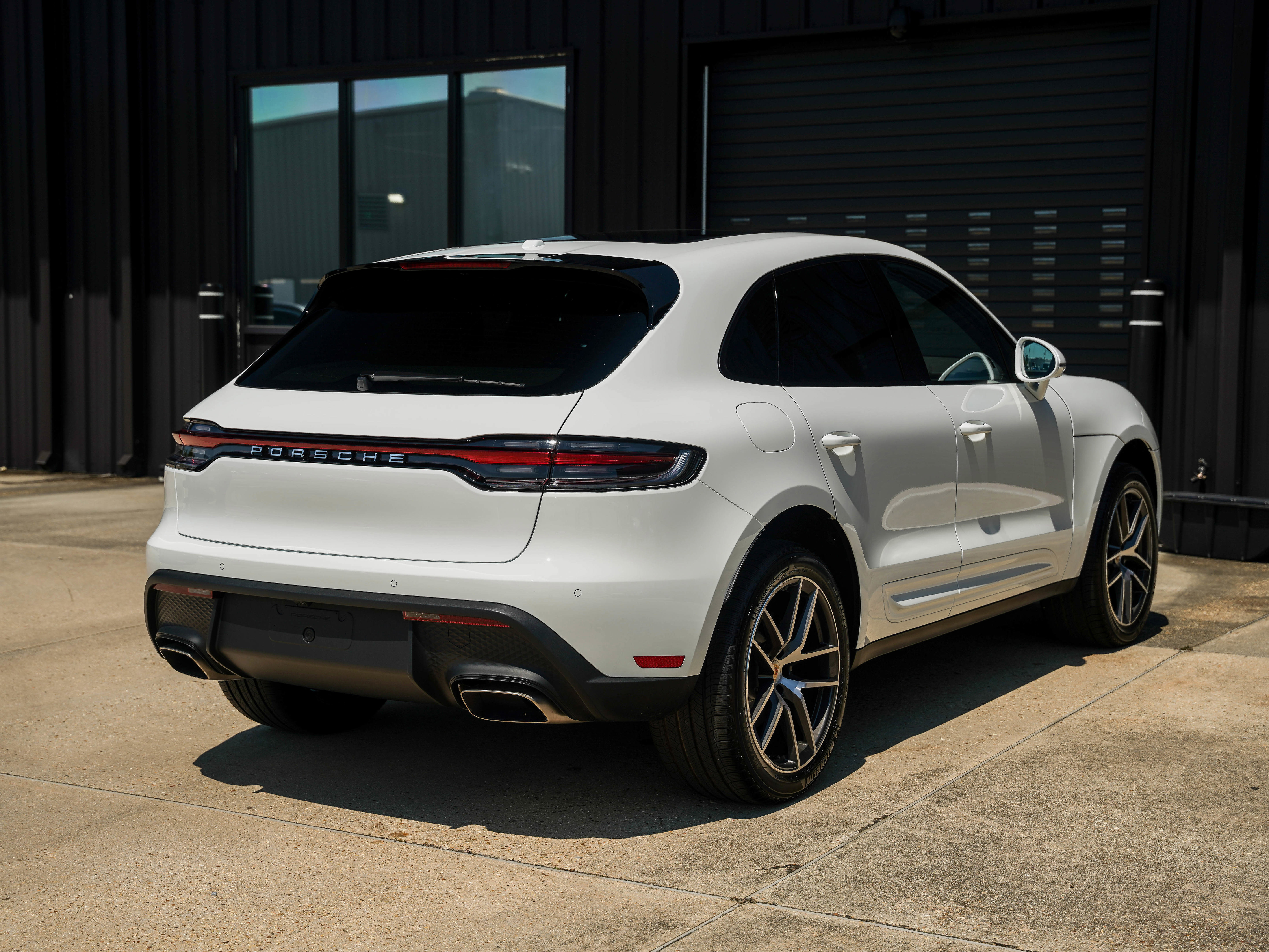 New 2026 Porsche Macan image 10
