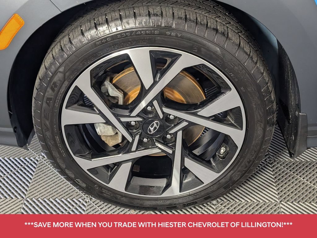 Used 2023 Hyundai Kona Limited AWD/4WD image 8