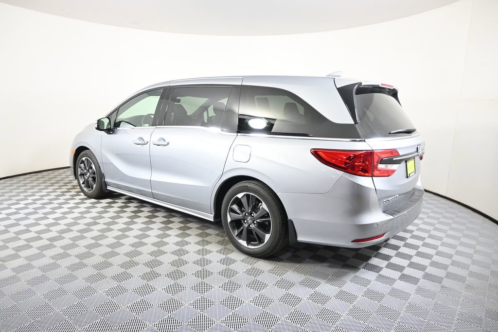 Used 2023 Honda Odyssey Elite image 4