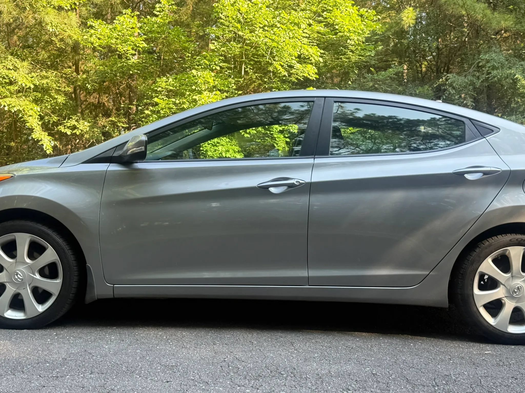 Used 2013 Hyundai Elantra Limited FWD image 8