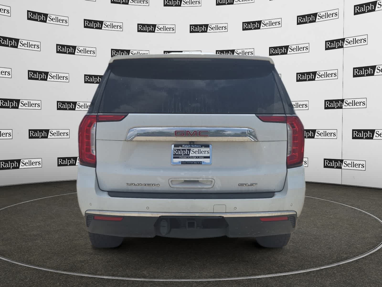 Used 2021 GMC Yukon SLT AWD/4WD image 5
