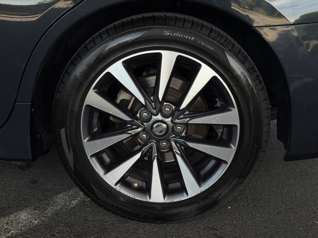 Used 2017 Nissan Altima 2.5 SL FWD image 56