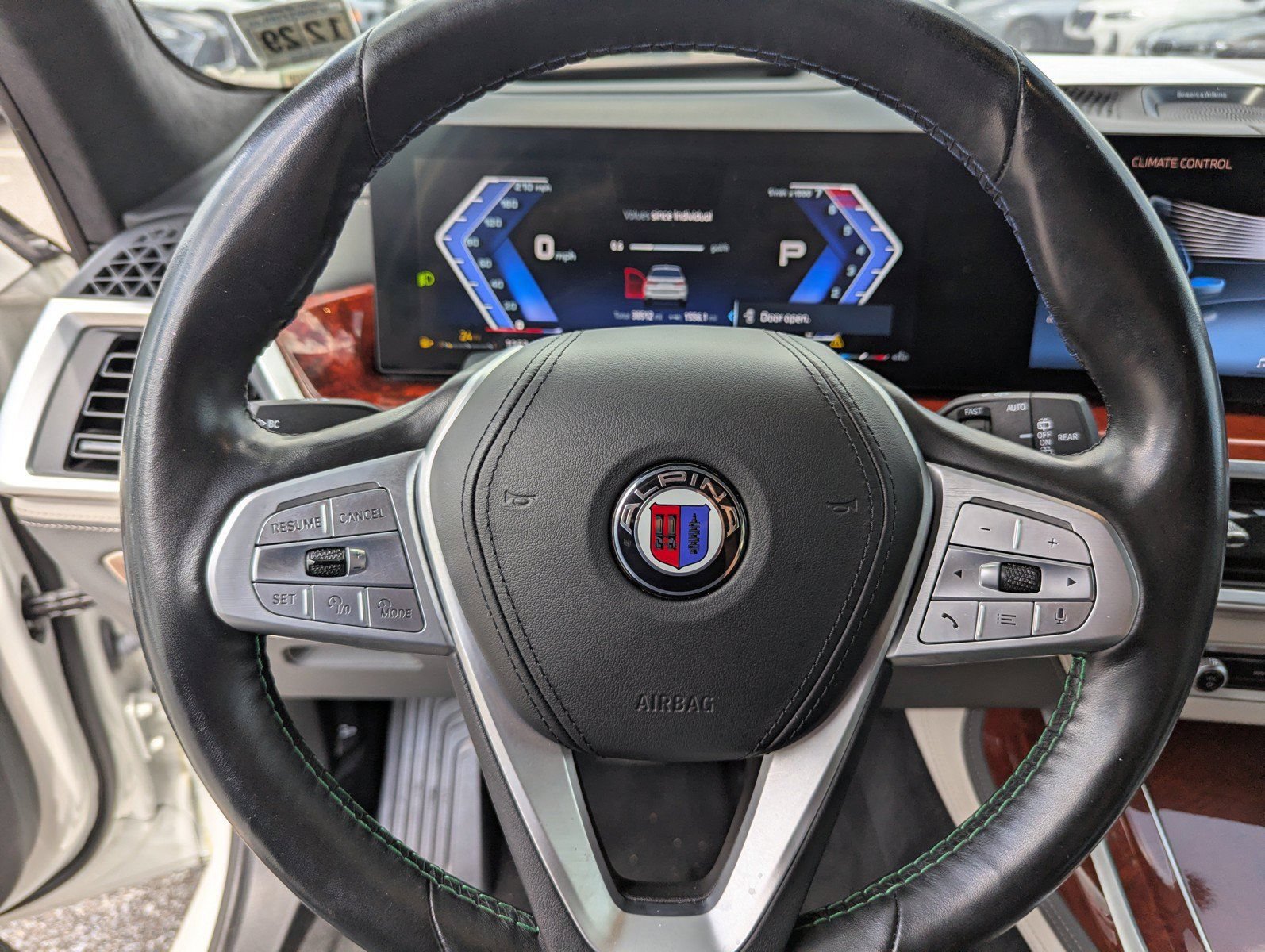 Used 2024 BMW ALPINA XB7 AWD/4WD image 34