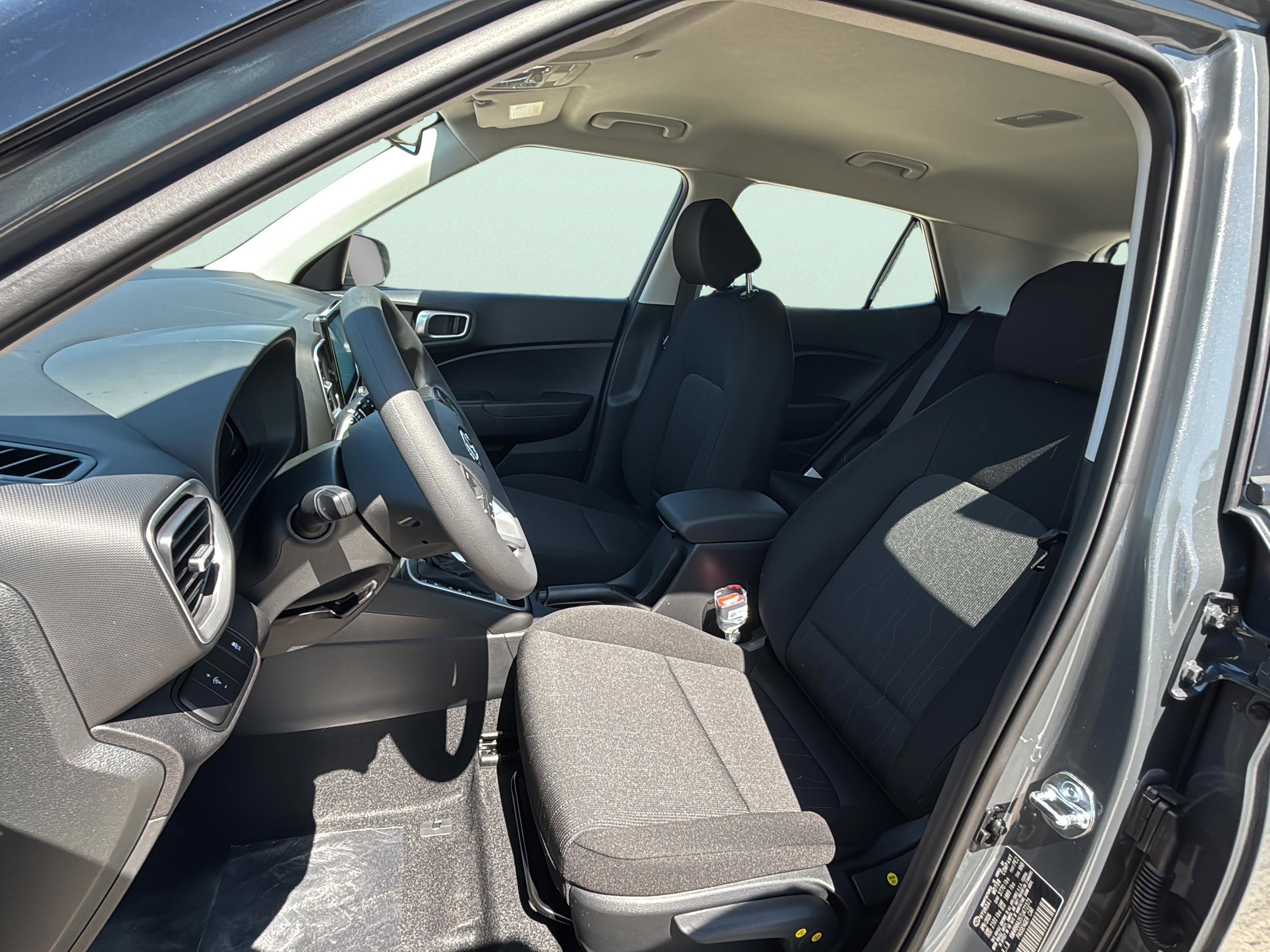 New 2026 Hyundai Venue SE FWD image 20