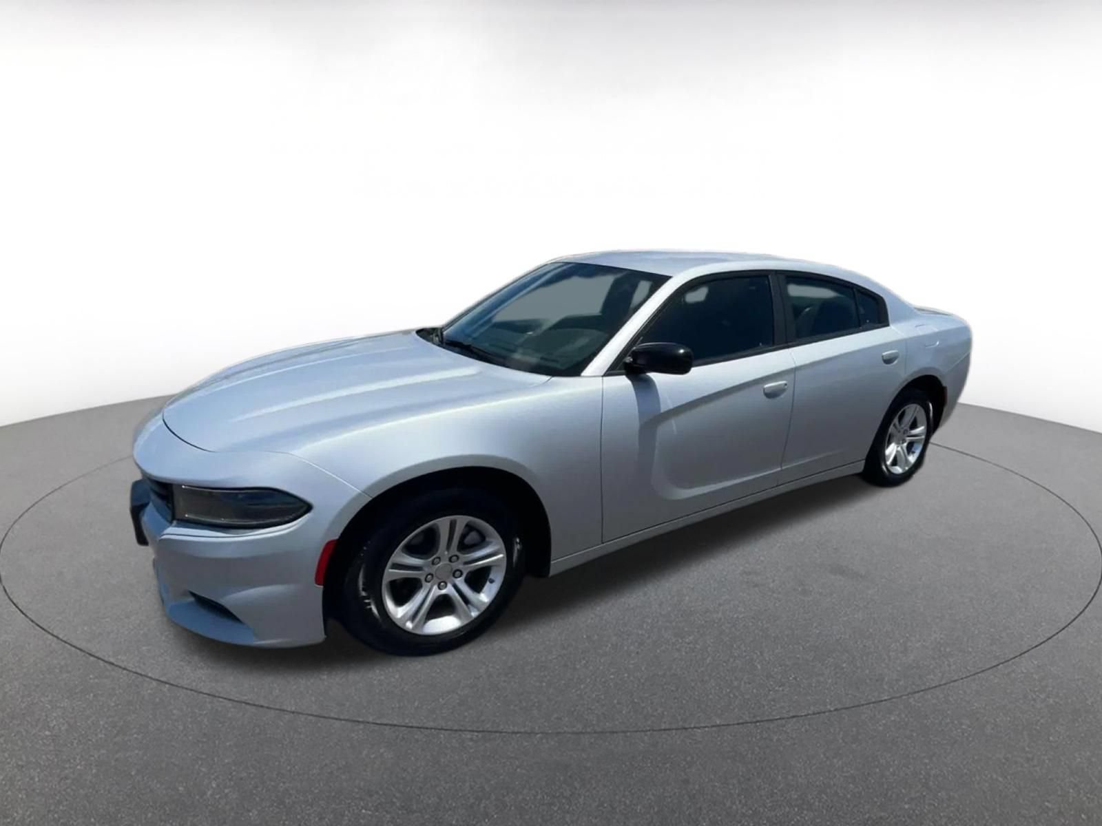 Used 2023 Dodge Charger SXT RWD image 7