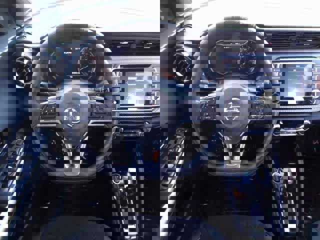 Used 2020 Nissan Kicks SV w/ Exterior Package image 11