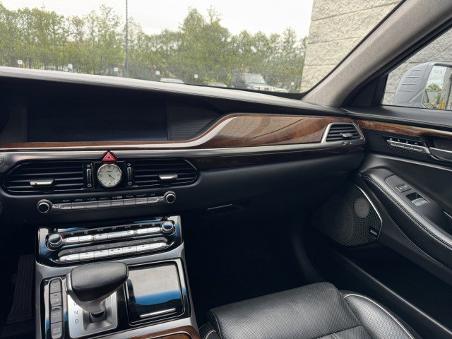 Used 2018 Genesis G90 5.0 Ultimate RWD image 36