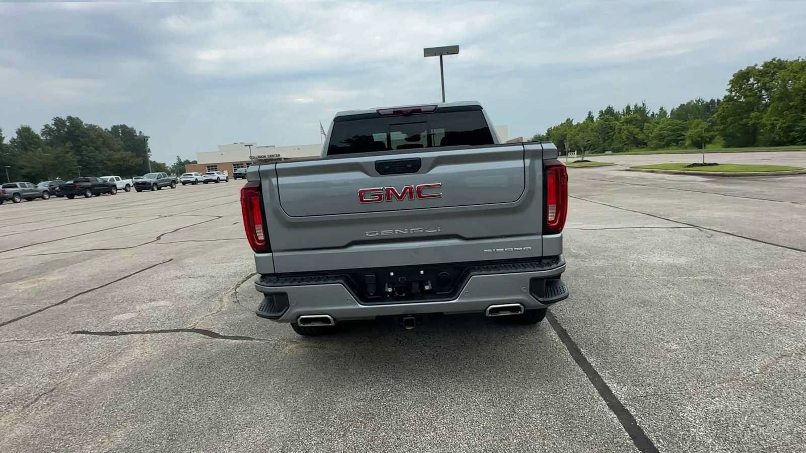 Certified 2025 GMC Sierra 1500 Denali w/ Denali Reserve Package AWD/4WD image 7