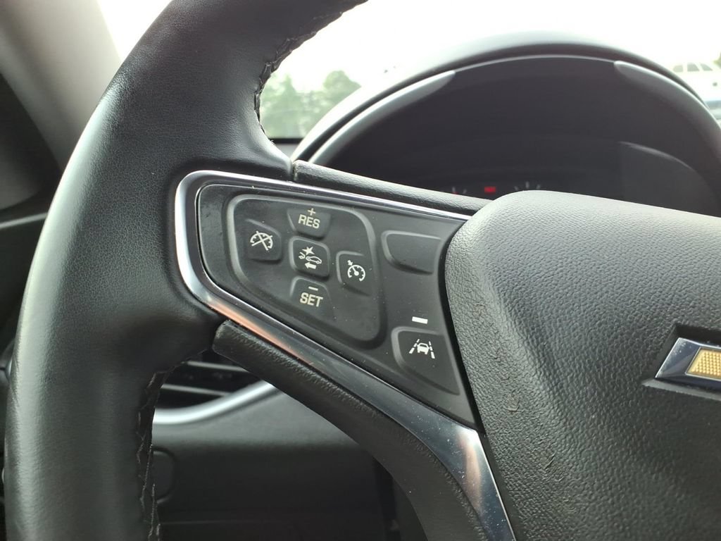 Used 2023 Chevrolet Malibu RS FWD image 14