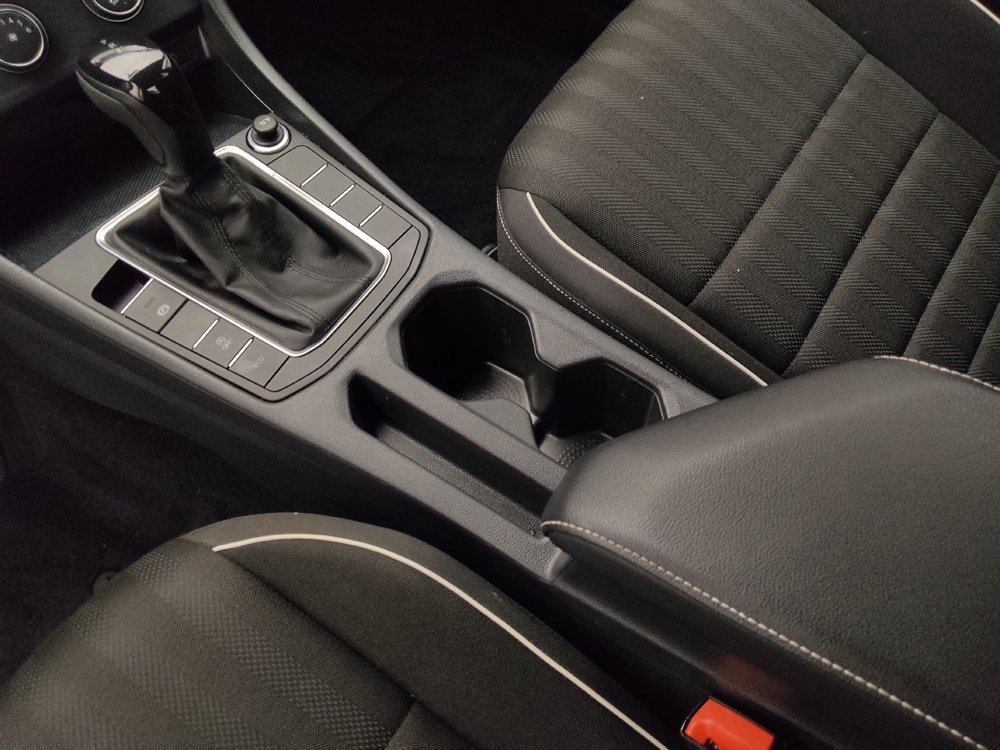 Used 2022 Volkswagen Jetta Sport image 26