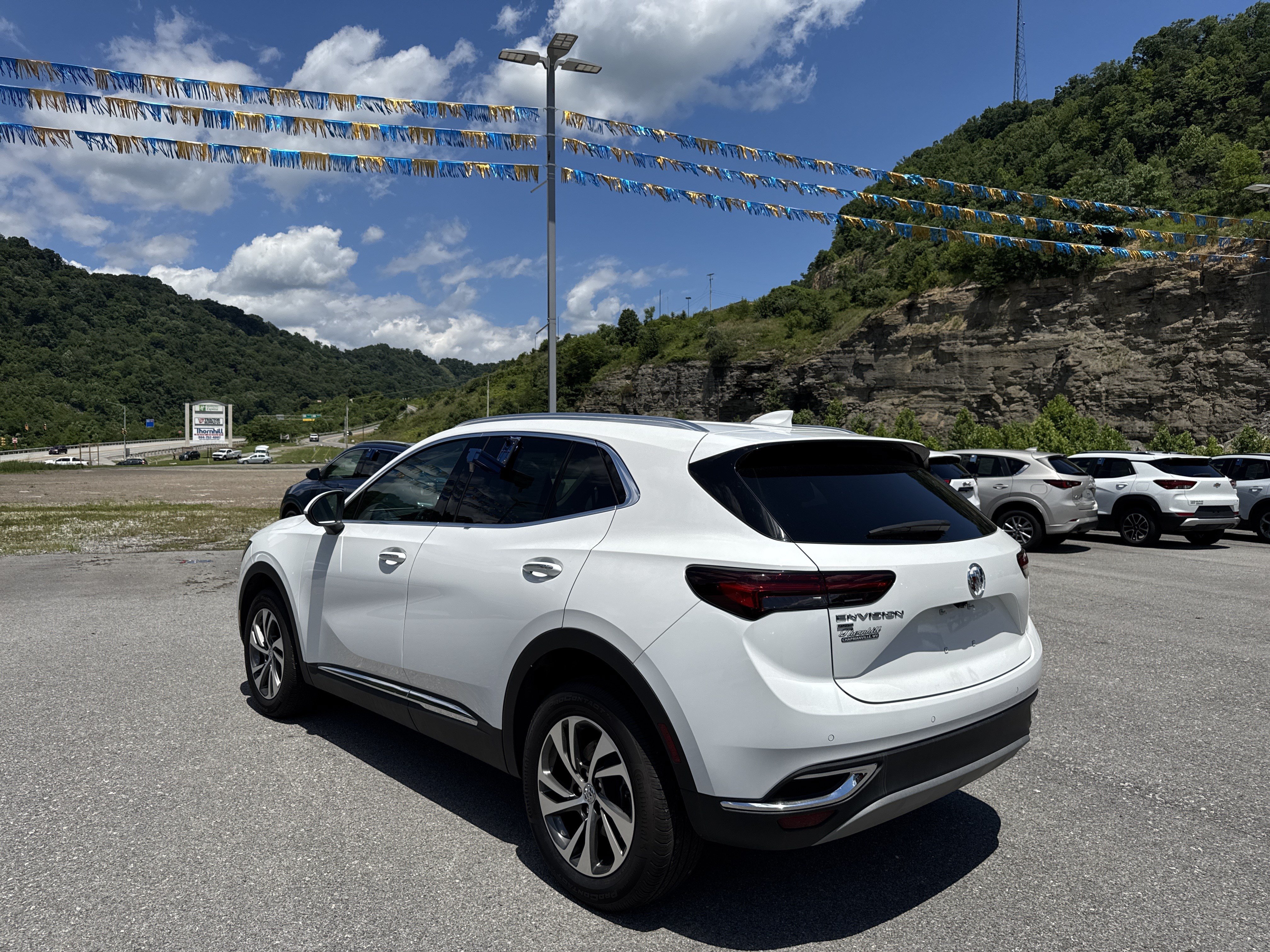 Used 2023 Buick Envision Essence AWD/4WD image 8