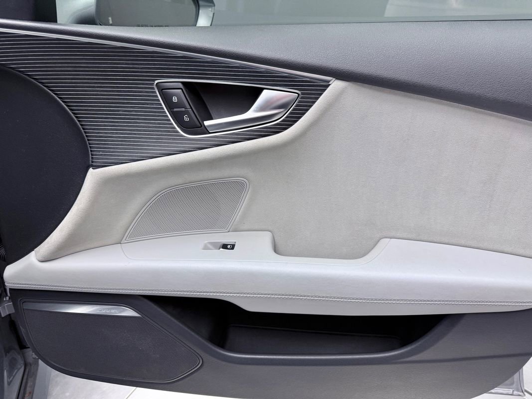 Used 2018 Audi S7 Prestige w/ S Sport Package image 16