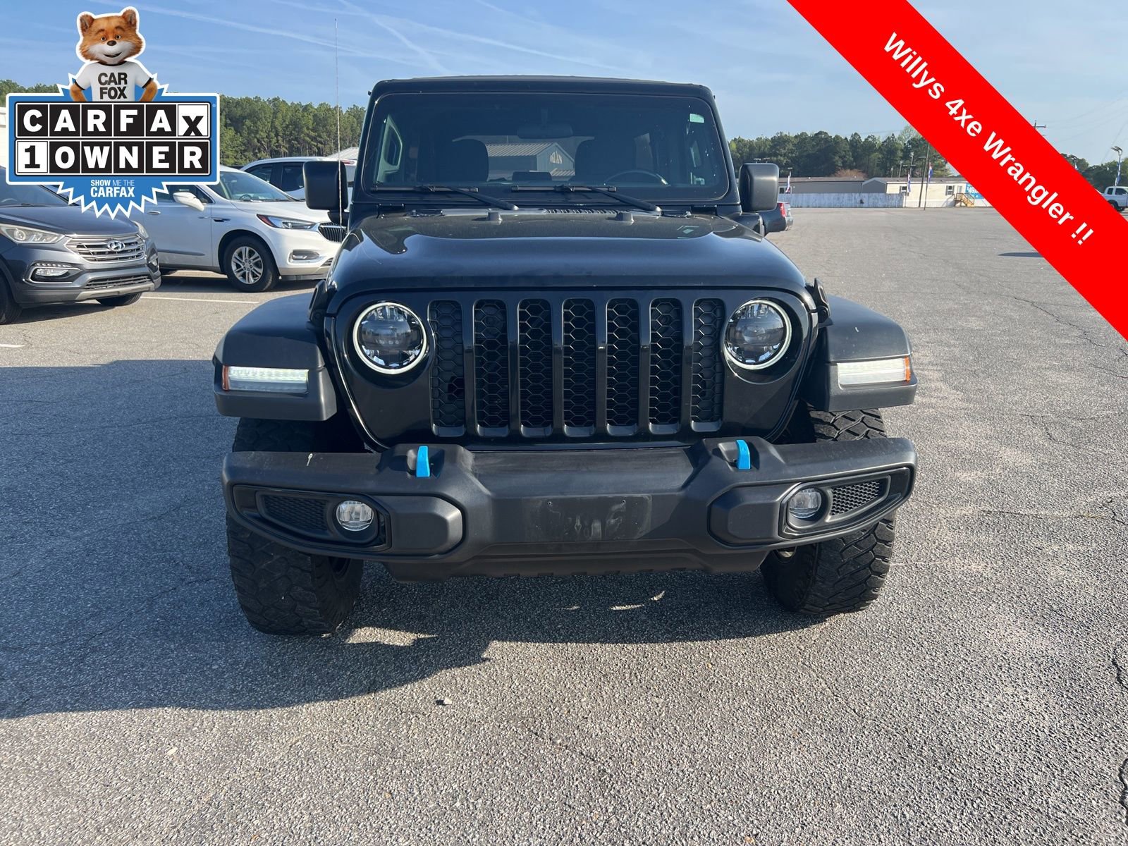 Used 2023 Jeep Wrangler Unlimited w/ Cold Weather Group image 8
