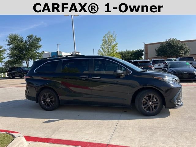 Used 2024 Toyota Sienna XLE Woodland Edition AWD/4WD image 2