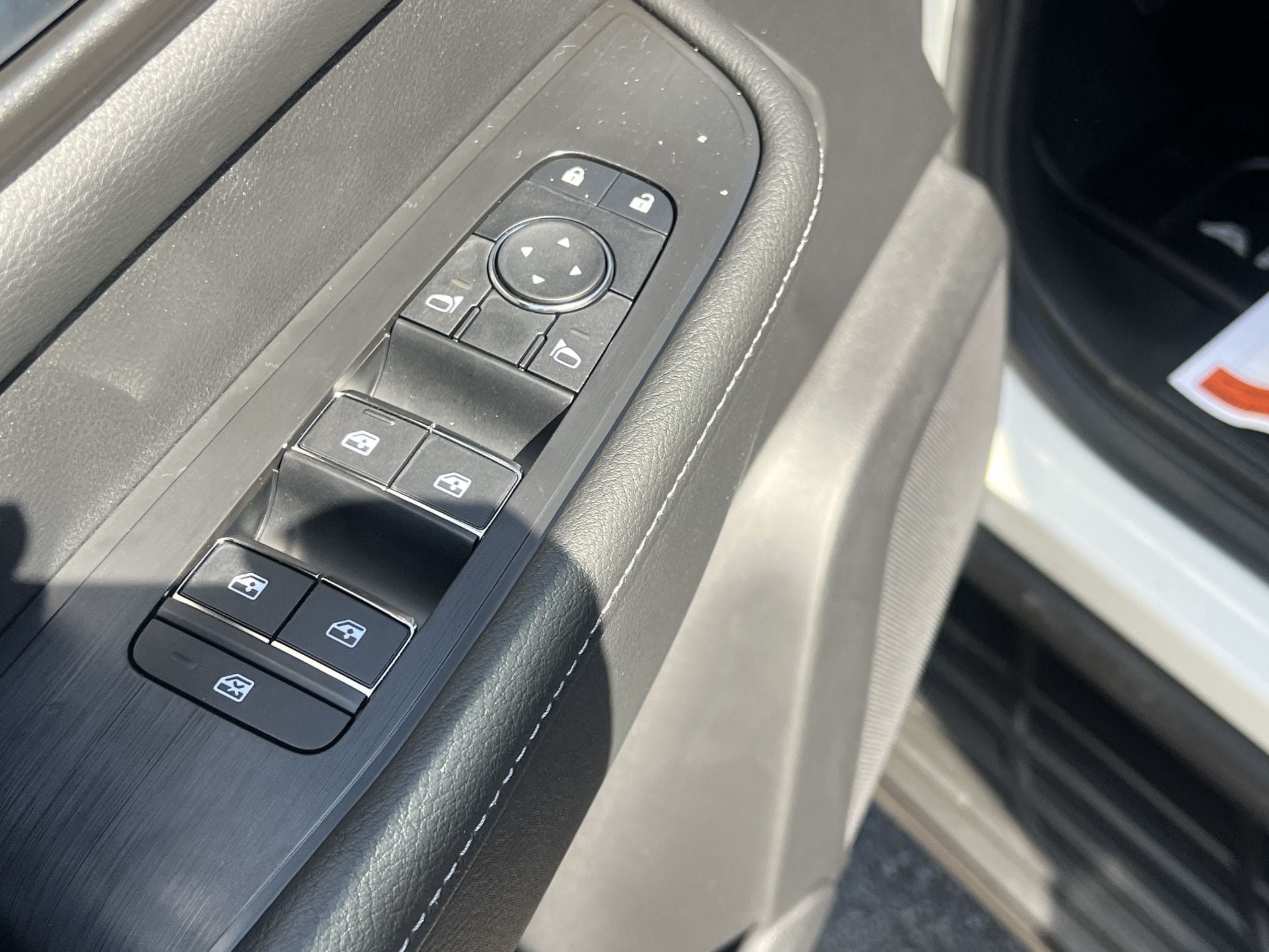 New 2026 Nissan Armada SV AWD/4WD image 13