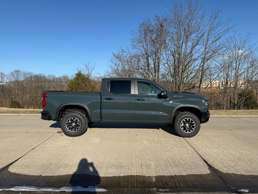 New 2026 Chevrolet Silverado 1500 ZR2 image 2