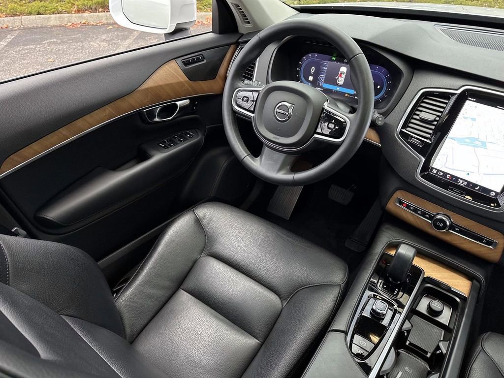 Used 2023 Volvo XC90 B6 Plus w/ Protection Package Premier image 31
