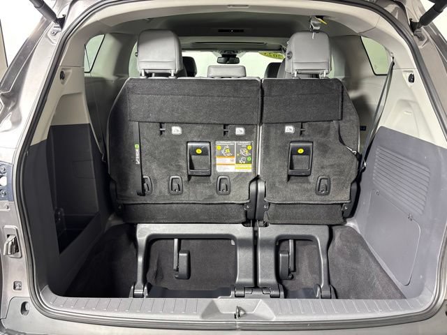 Used 2023 Toyota Sienna XLE AWD/4WD image 20