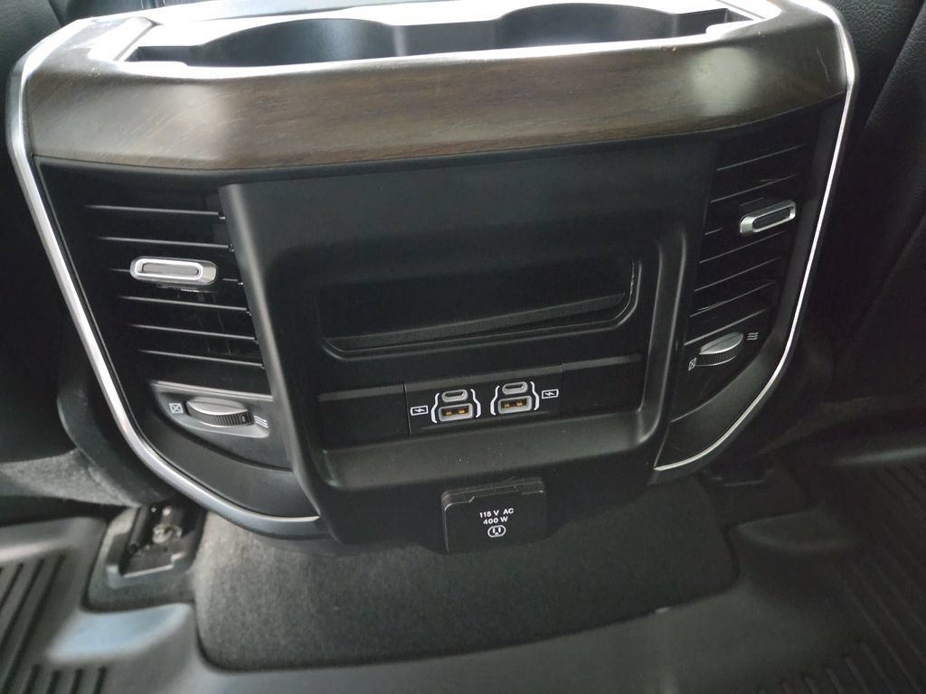 Used 2022 RAM 1500 Laramie AWD/4WD image 26