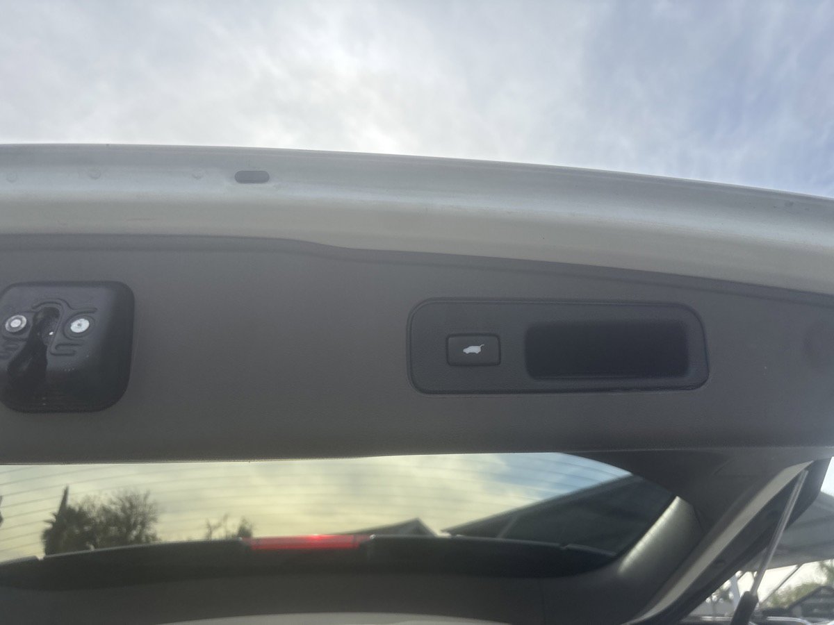 Used 2014 Honda Odyssey Touring image 30