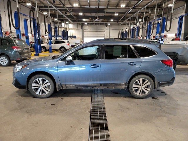 Used 2018 Subaru Outback 2.5i Limited w/ 50th Anniversary Edition image 4