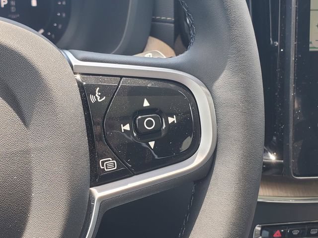 New 2026 Volvo XC60 B5 Ultra w/ Protection Package Premier AWD/4WD image 19
