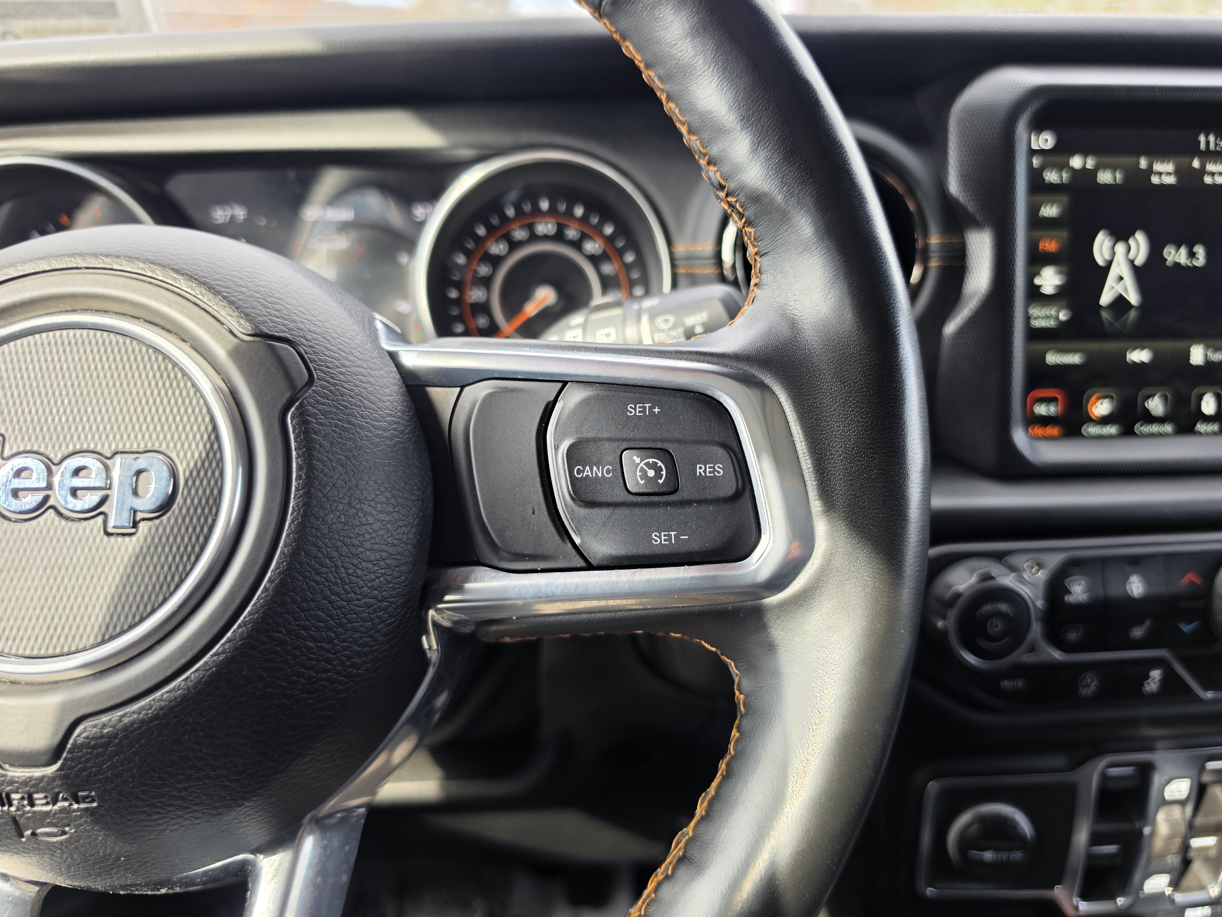 Used 2021 Jeep Wrangler Unlimited Sahara AWD/4WD image 22