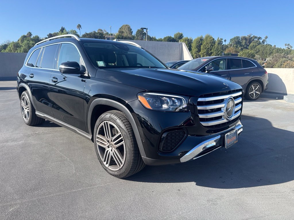 Certified 2026 Mercedes-Benz GLS 450 4MATIC image 3