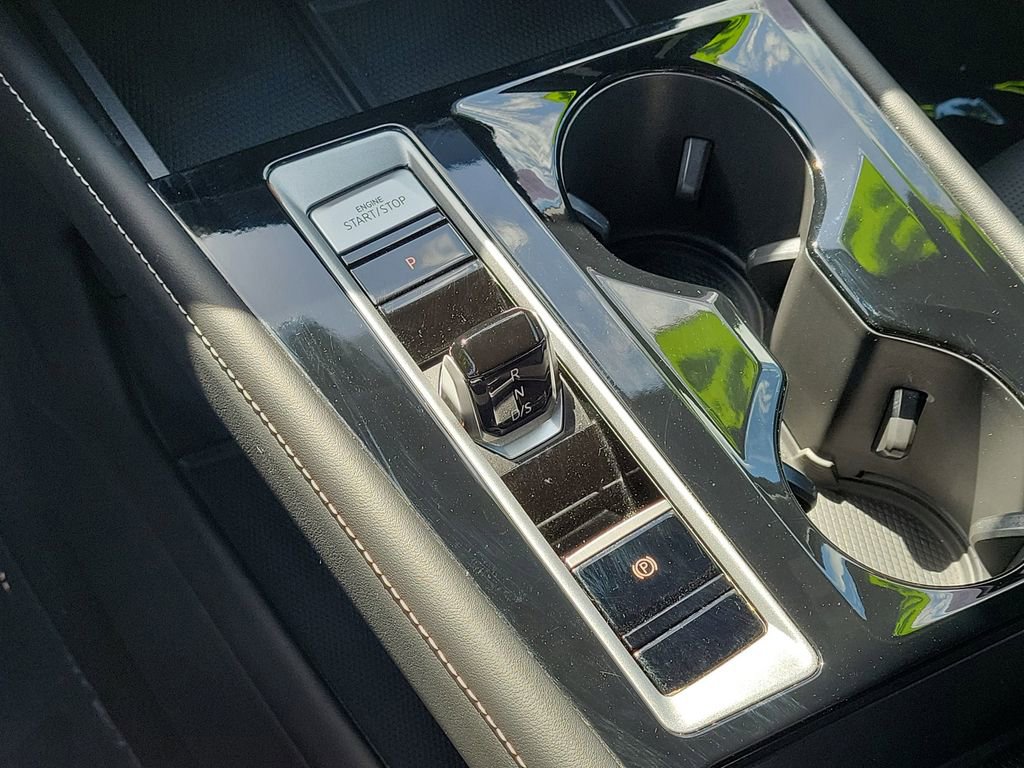 Used 2024 Volkswagen Atlas Cross Sport SEL R-Line AWD/4WD image 26