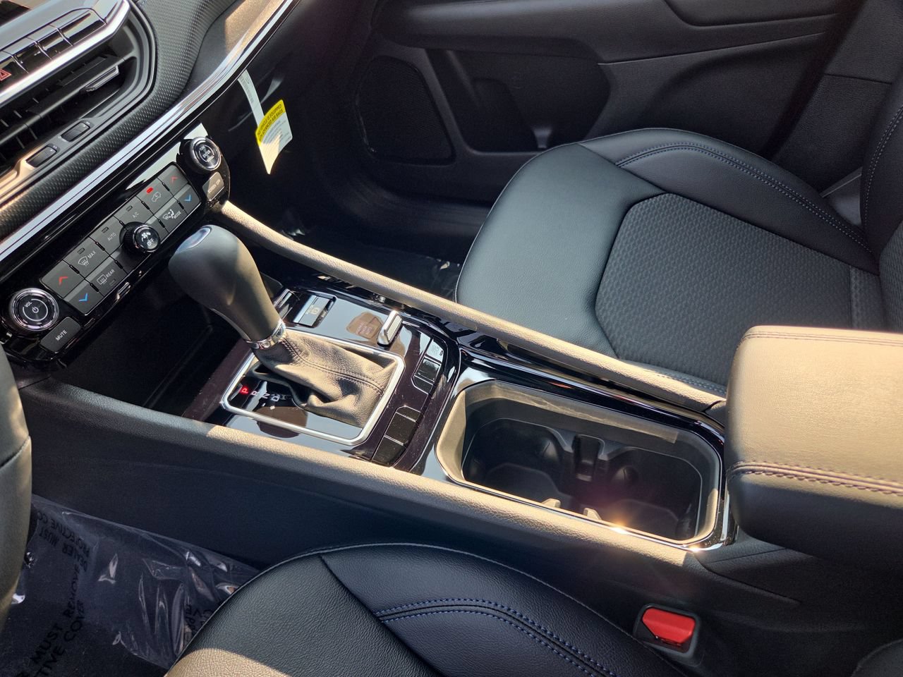 New 2026 Jeep Compass Latitude AWD/4WD image 32