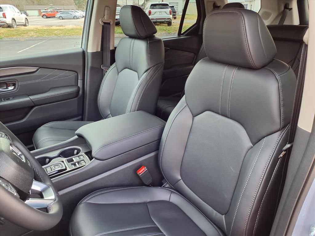 New 2026 Honda Pilot Touring image 13