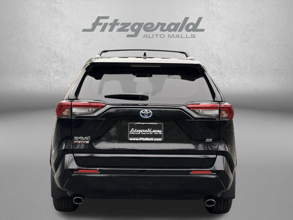 Used 2022 Toyota RAV4 SE w/ Weather & Moonroof Package image 8