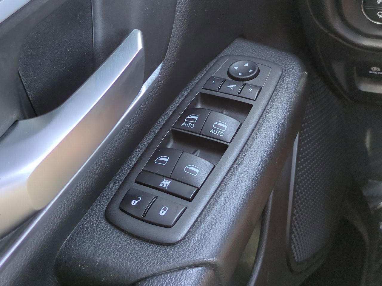 Used 2023 RAM 1500 Big Horn image 24