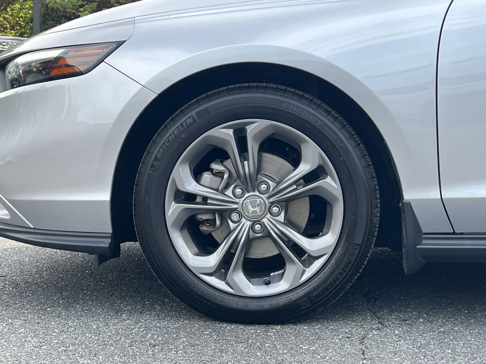 Used 2024 Honda Accord EX image 11