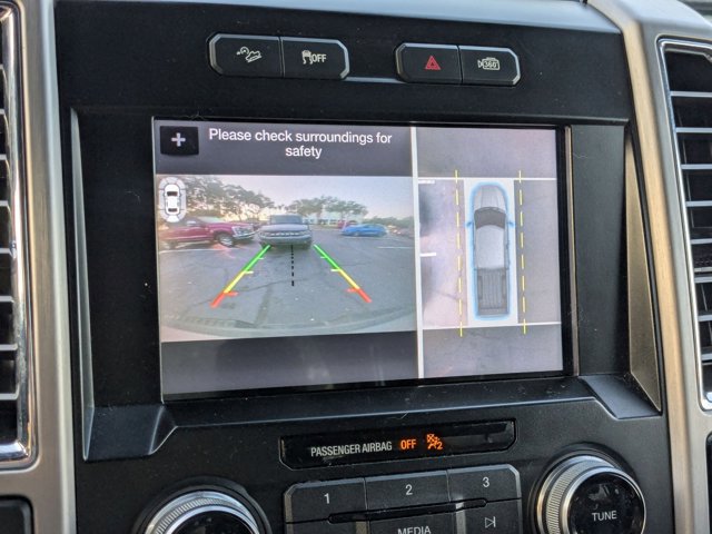 Used 2016 Ford F150 Platinum w/ Equipment Group 701A Luxury AWD/4WD image 9