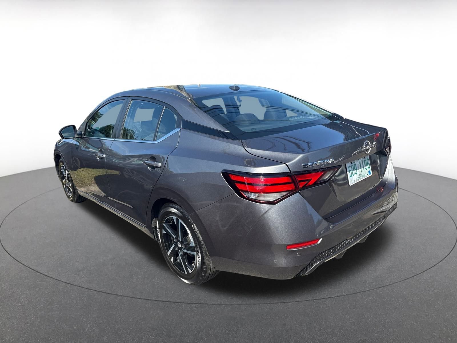 Used 2024 Nissan Sentra SV image 10