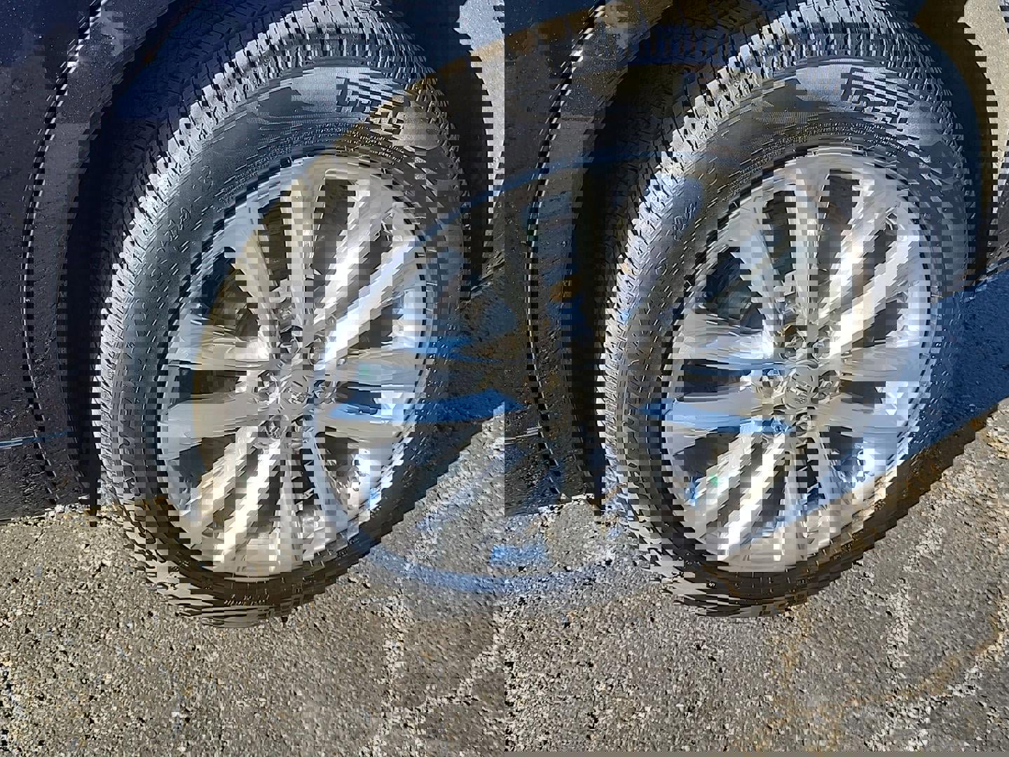 Used 2022 Cadillac XT6 Premium Luxury w/ Technology Package image 5