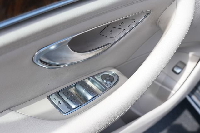 Used 2018 Mercedes-Benz E 300 4MATIC image 42