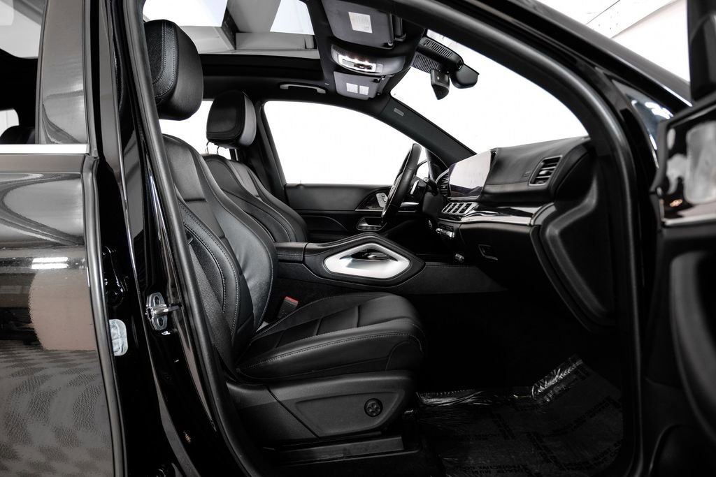 Used 2023 Mercedes-Benz GLS 450 4MATIC w/ AMG Line Exterior image 38