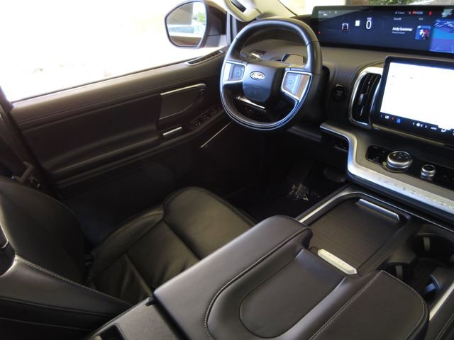 Certified 2025 Ford Expedition Max Platinum image 19