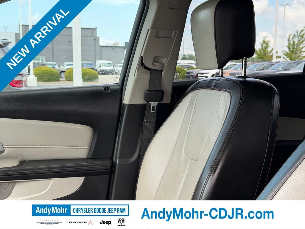 Used 2017 GMC Terrain SLT w/ Sun And Destination Package AWD/4WD image 13