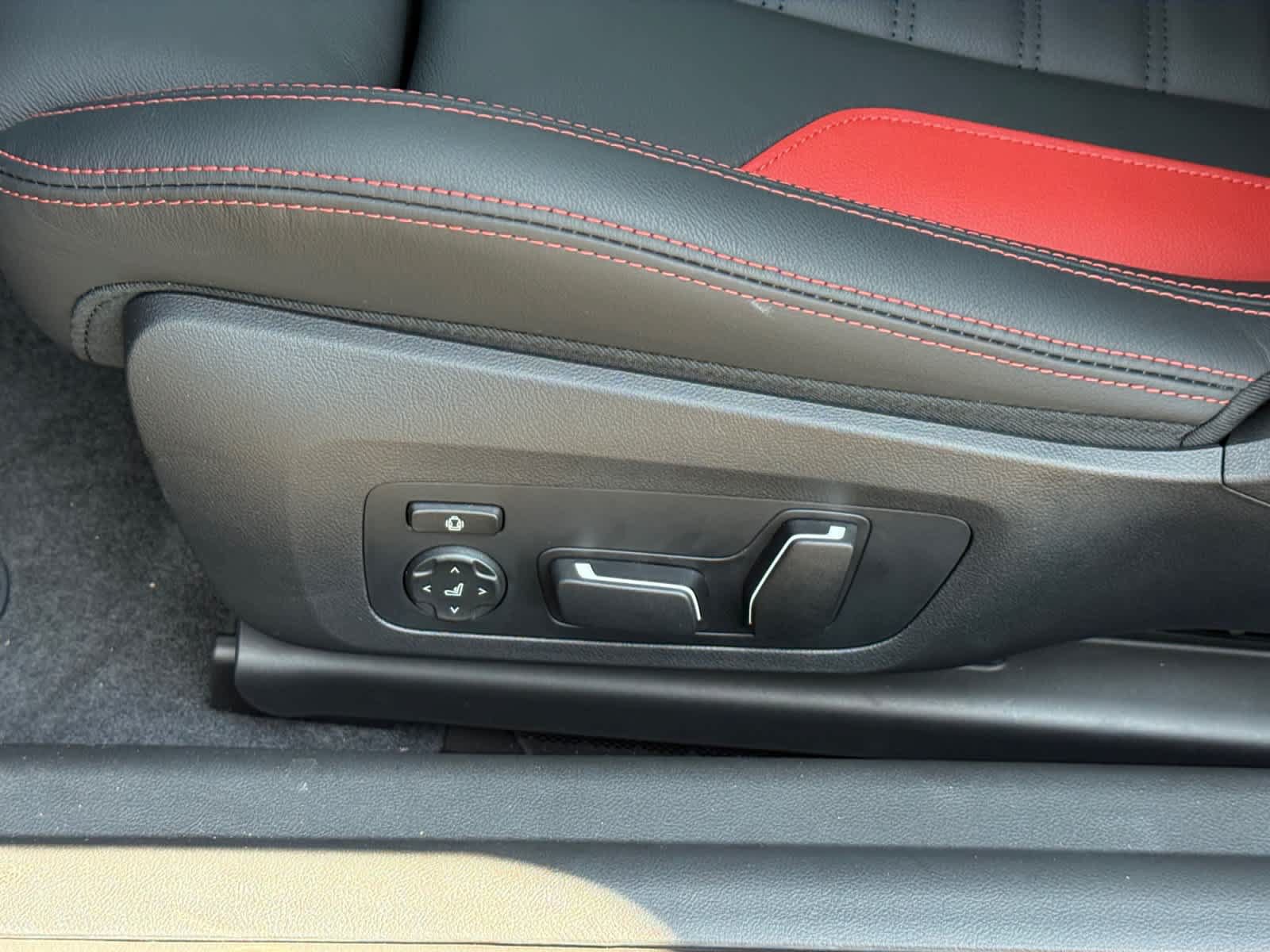 New 2026 BMW M2 w/ Lighting Package RWD image 14
