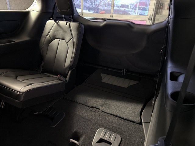 New 2026 Chrysler Voyager LX FWD image 25
