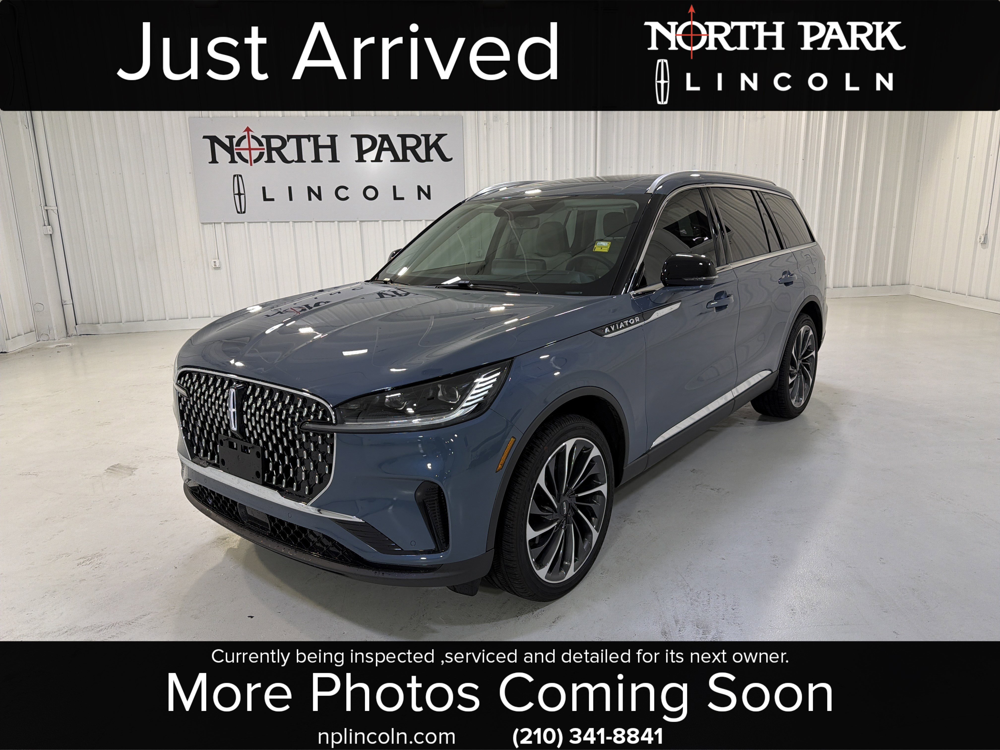 Used 2026 Lincoln Aviator Reserve AWD/4WD image 1