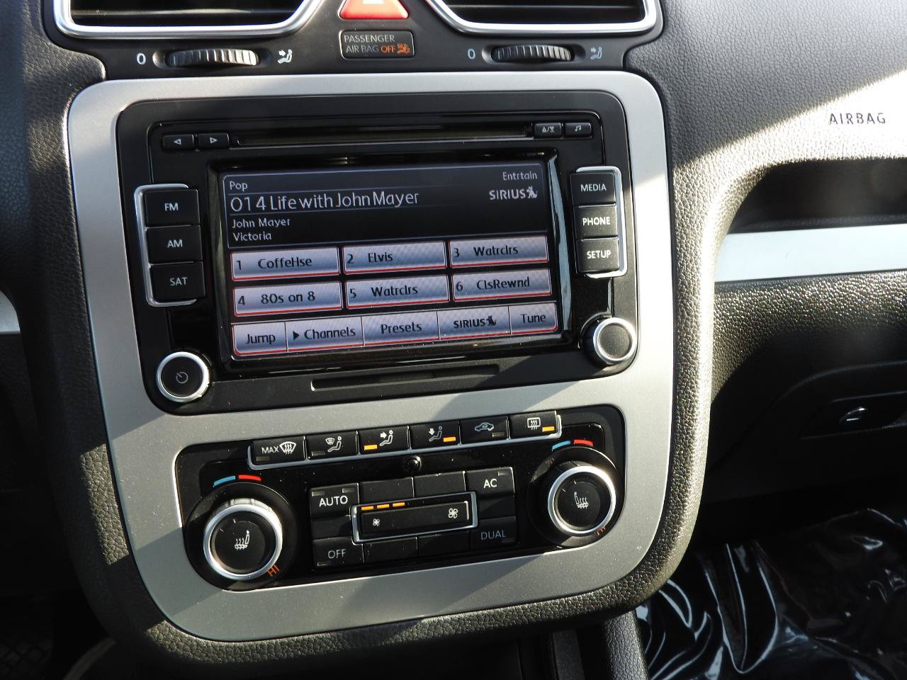 Used 2012 Volkswagen Eos Komfort FWD image 15