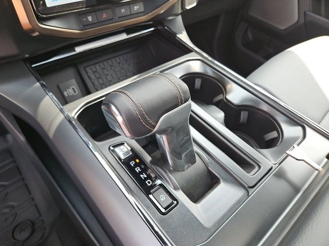 New 2025 Ford F150 Lightning Lariat image 31