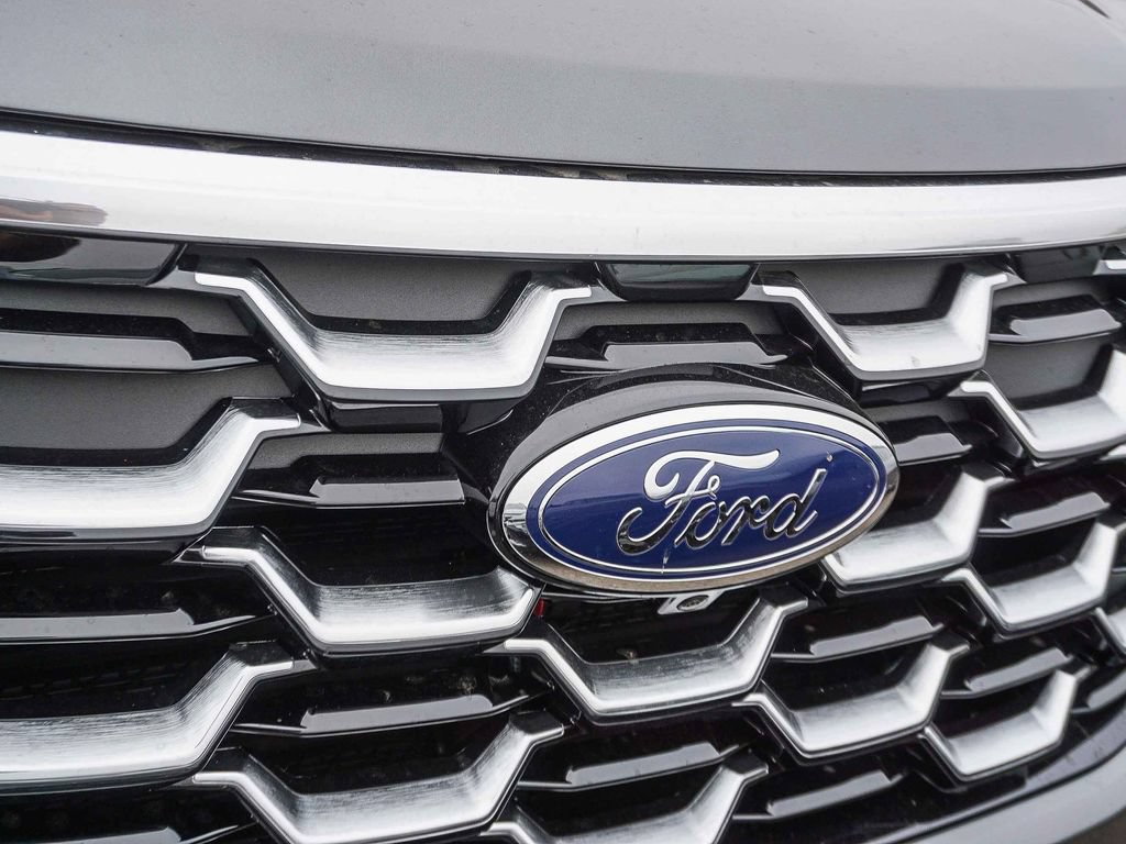 New 2026 Ford Explorer Platinum RWD image 11